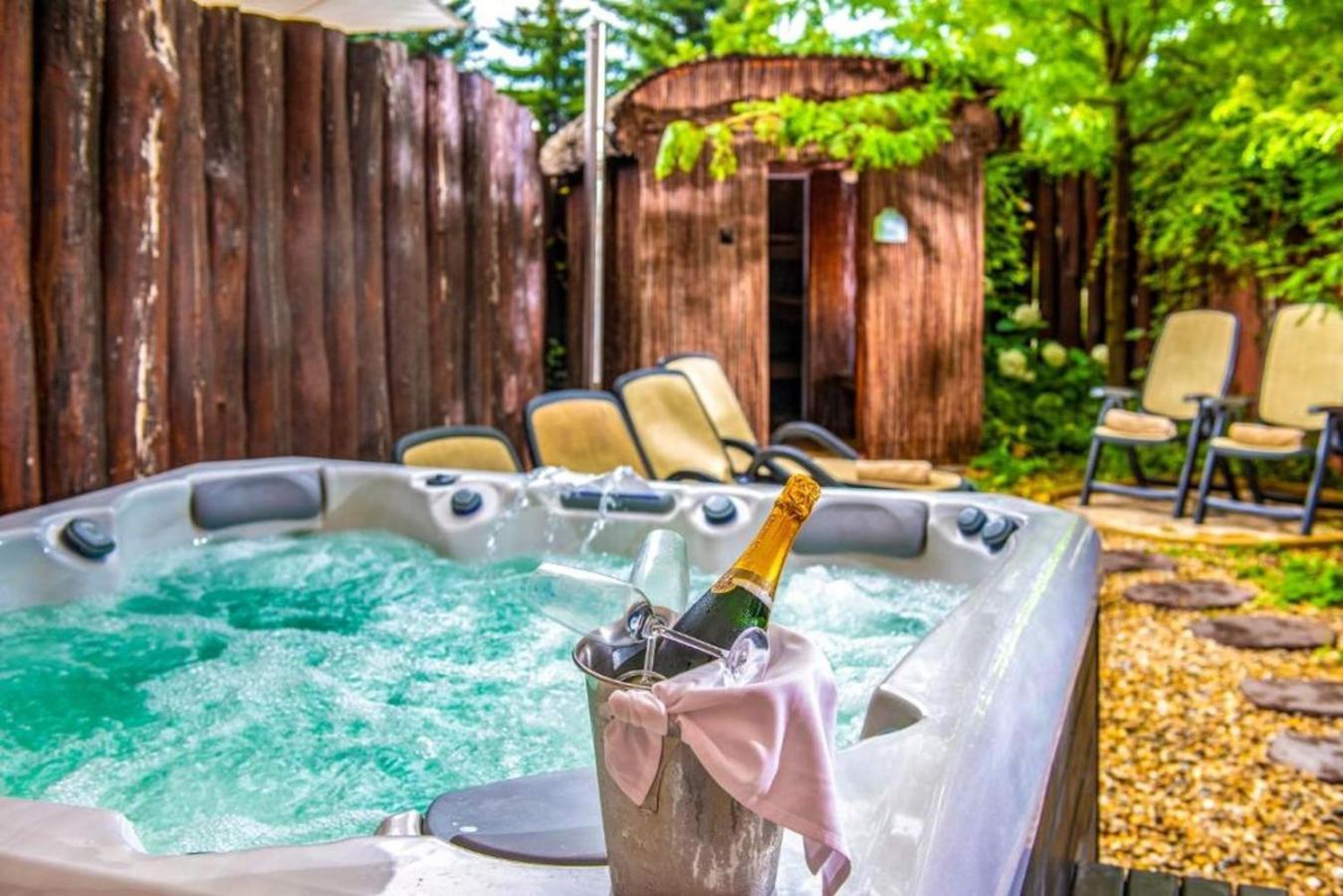 Meses Shiraz Hotel Superior-Adults Only Egerszalók Zewnętrze zdjęcie