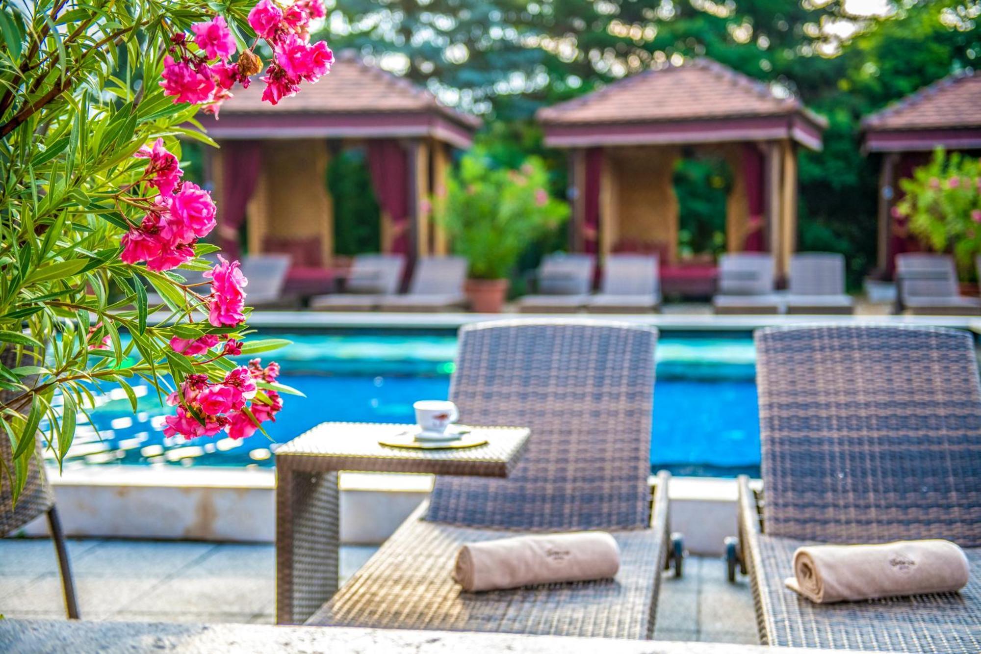Meses Shiraz Hotel Superior-Adults Only Egerszalók Zewnętrze zdjęcie